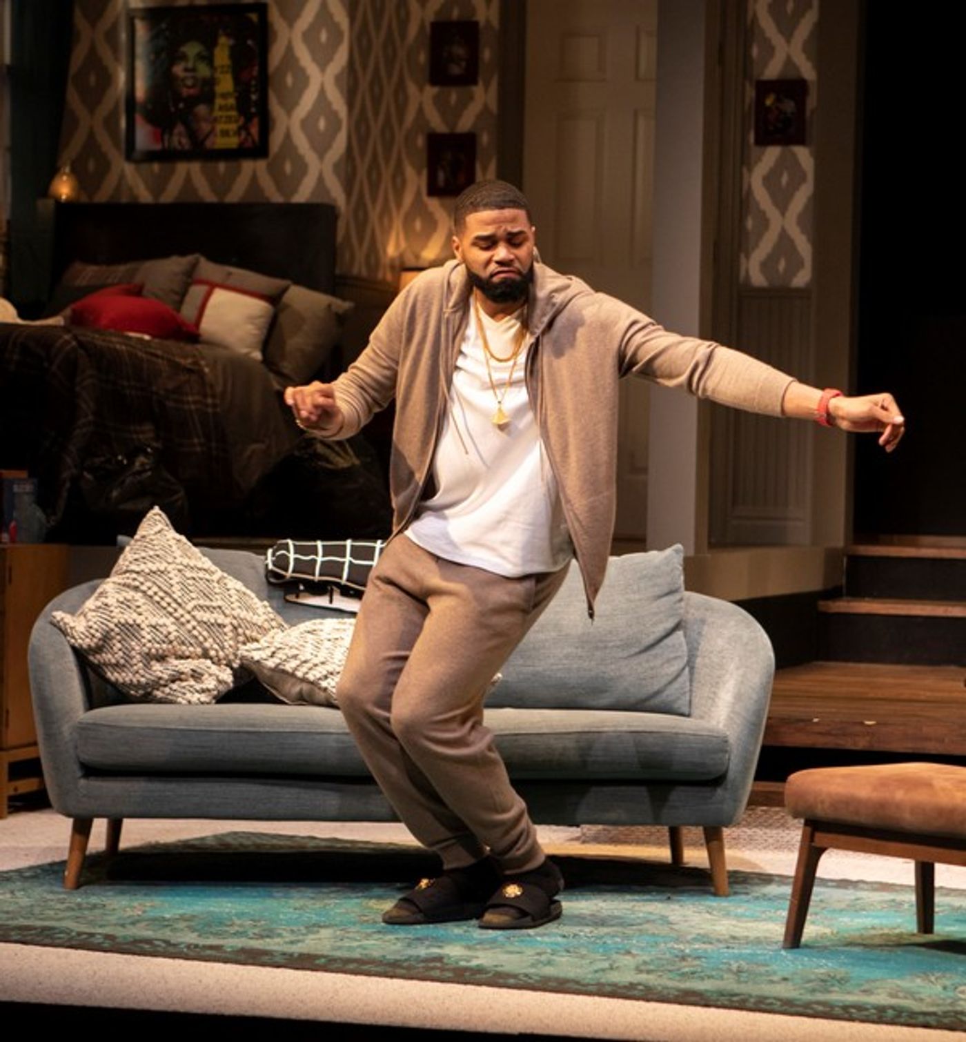 Photo Flash: Take a Look at Signature Theatre's THE HOT WING KING  Image