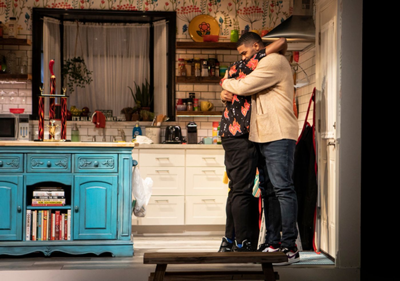 Photo Flash: Take a Look at Signature Theatre's THE HOT WING KING  Image