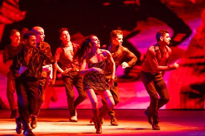 Shereen Pimentel, Isaac Powell, and the cast of WEST SIDE STORY Photo