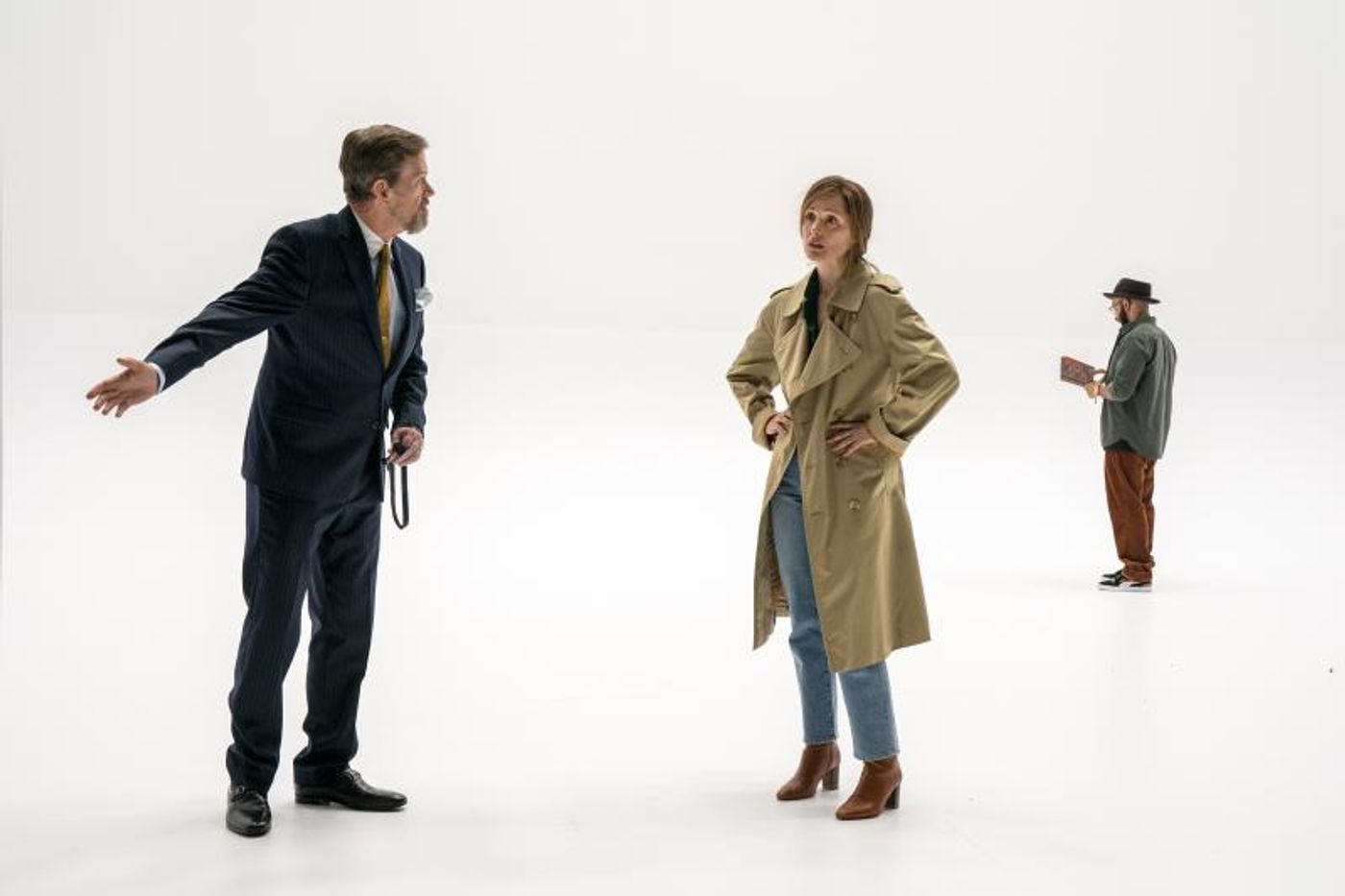 Review: MEDEA for Modern Times Seeks to Shed Light on Dark Acts at Harvey Theater at BAM Strong Review: MEDEA for Modern Times Seeks to Shed Light on Dark Acts at Harvey Theater at BAM Strong Image