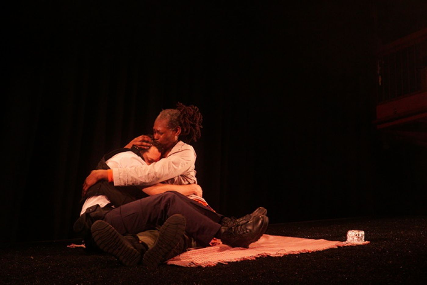 Photo Flash: First Look at CAN I HELP YOU? at Omnibus Theatre  Image