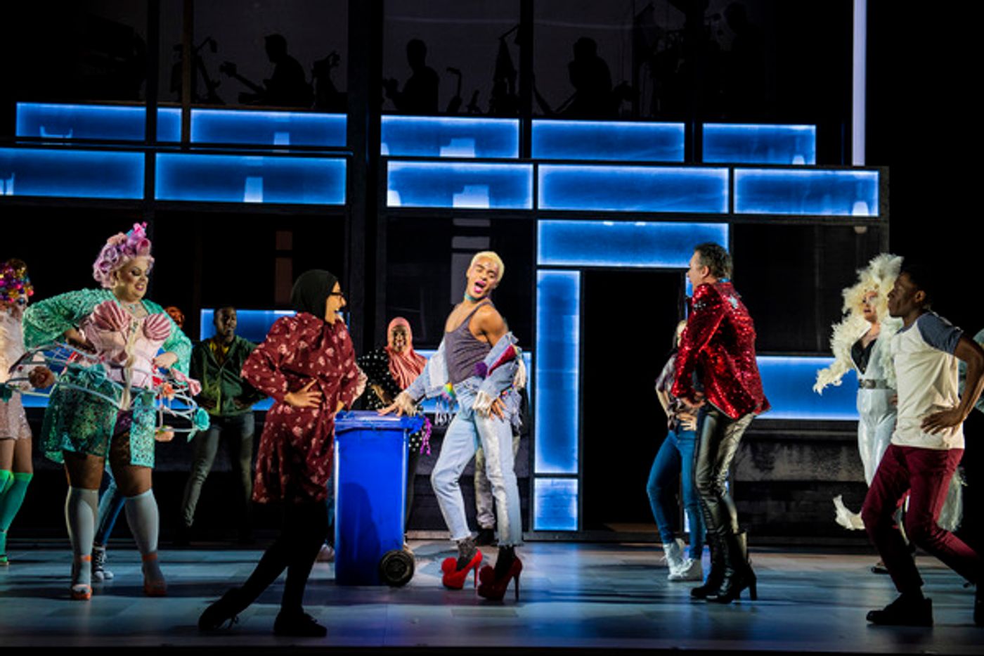 Photo Flash: Take a Look at the National Tour of EVERYBODY'S TALKING ABOUT JAMIE Photo Flash: Take a Look at the National Tour of EVERYBODY'S TALKING ABOUT JAMIE Image