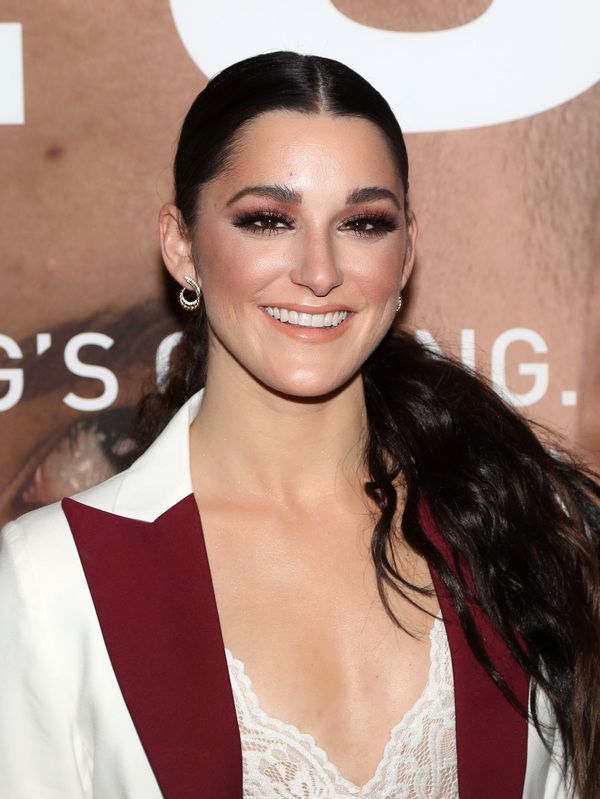 Alexa De Barr Photo