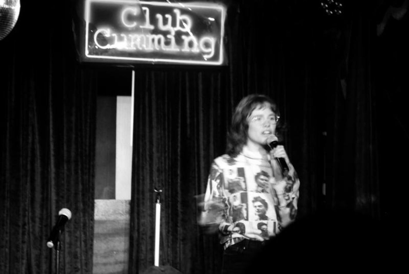 Review: SNOWFLAKE MIC & DRAGARET STAR Are a Double Dose of Fun at Club Cumming Review: SNOWFLAKE MIC & DRAGARET STAR Are a Double Dose of Fun at Club Cumming Image