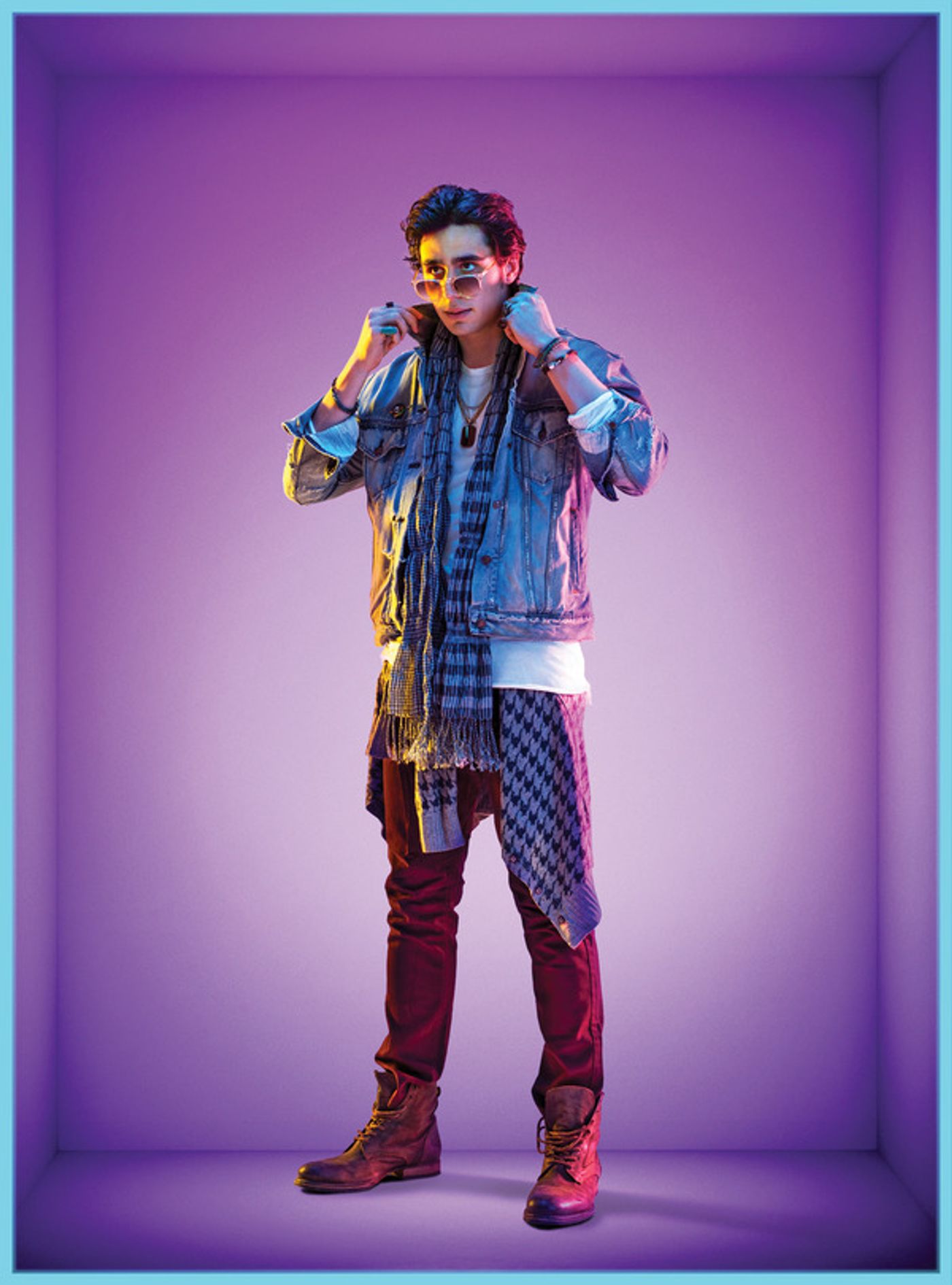 Photo Flash: COMPANY Cast Strikes a Pose in Character!  Image