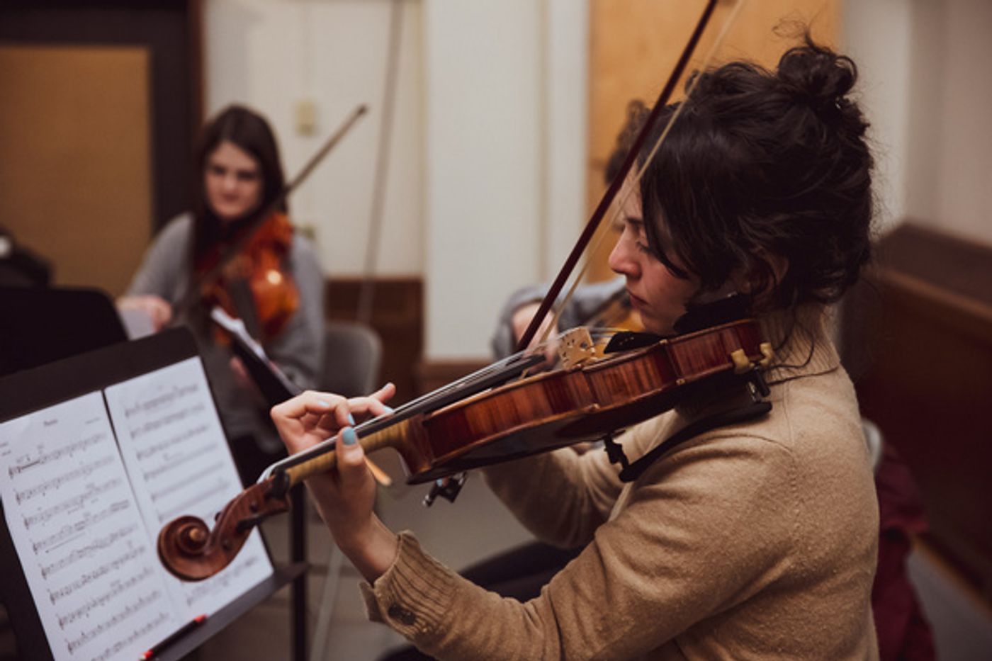 Photo Flash: Inside Rehearsal For Mackenzie Shivers' Feinstein's/54 Below Debut SHIVERS & STRINGS: THE UNKINDNESS  Image