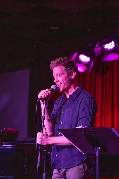 Barrett Foa Photo