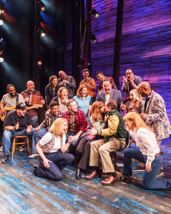 Photos: COME FROM AWAY Celebrates First Birthday in the West End; New Block of Tickets and New Photos Released — photo 3 of 10