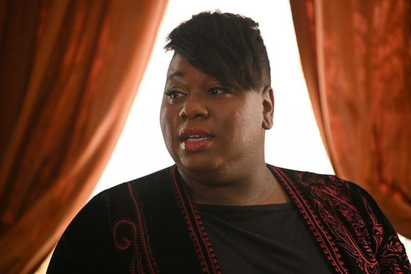 Alex Newell Hopes ZOEY'S EXTRAORDINARY PLAYLIST and His Character Start Conversations  Image