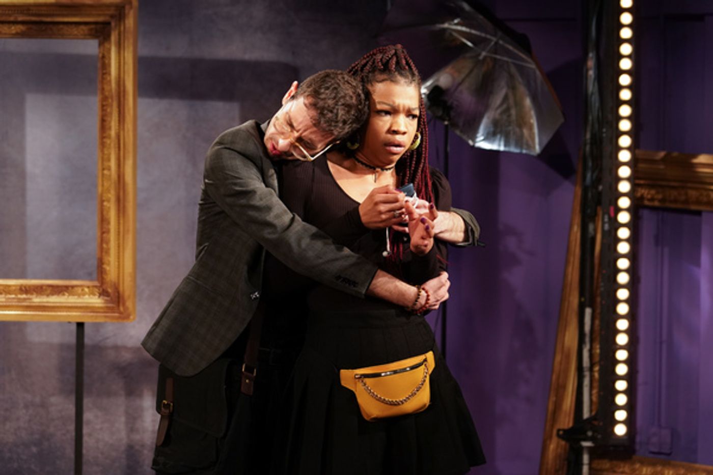 Photo Flash: CHICKEN AND BISCUITS at Queens Theatre  Image