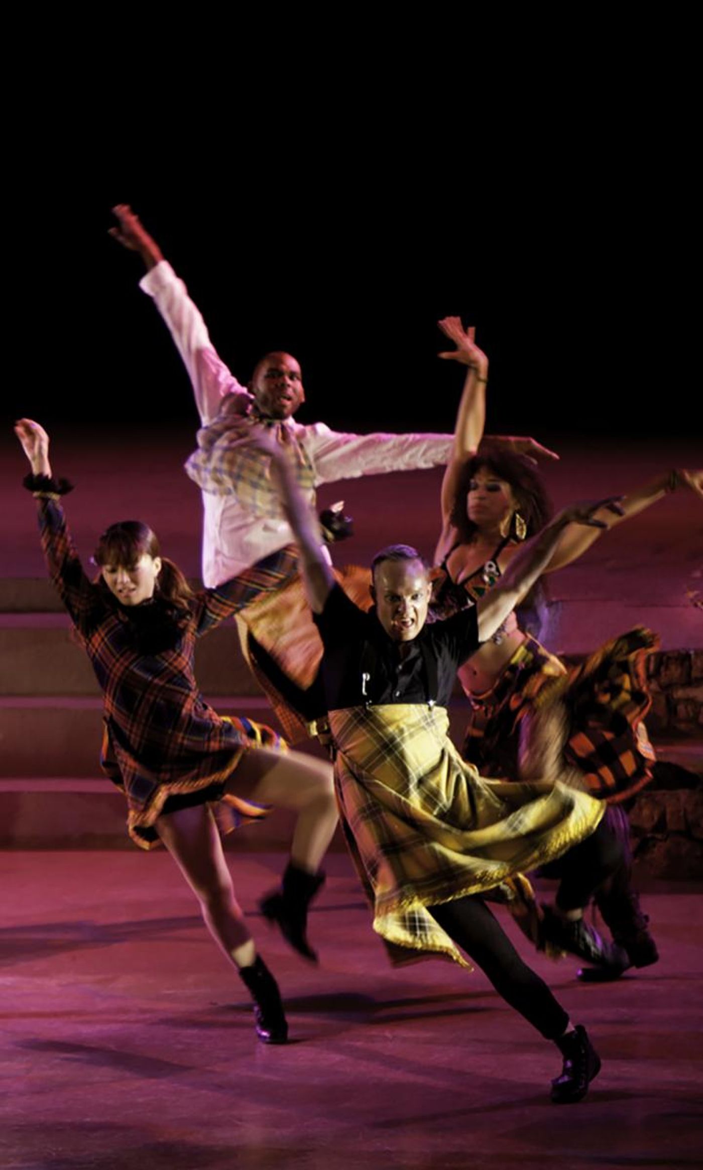 Review: BLUE13 DANCE COMPANY PRESENTS TERPSICHORE IN GHUNGROOS & CONTEMPORARY/BOLLYWOOD WORKS at Wallis Annenberg  Image