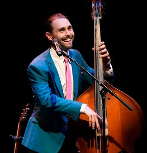 Benny Lipson @ BroadwayWorld Benny Lipson Photo