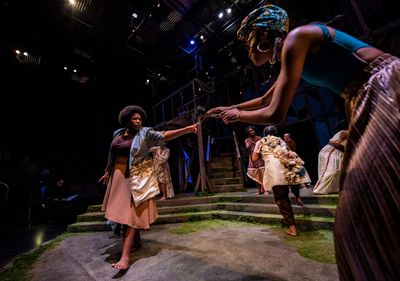 Aurelia Williams and Jazmine Stewart (front). Citrus Cast (back) Photo