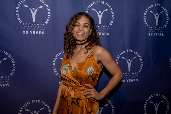 Ciara Renée Photo