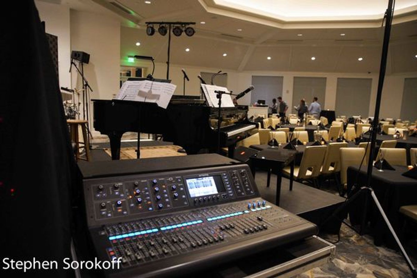 Photo Coverage: Avery Sommers & Rob Russell at New Cabaret Room Photo Coverage: Avery Sommers & Rob Russell at New Cabaret Room Image