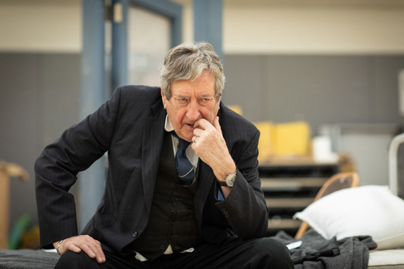 Photo Flash: Inside Rehearsal For THE DUMB WAITER at Hampstead Theatre  Image