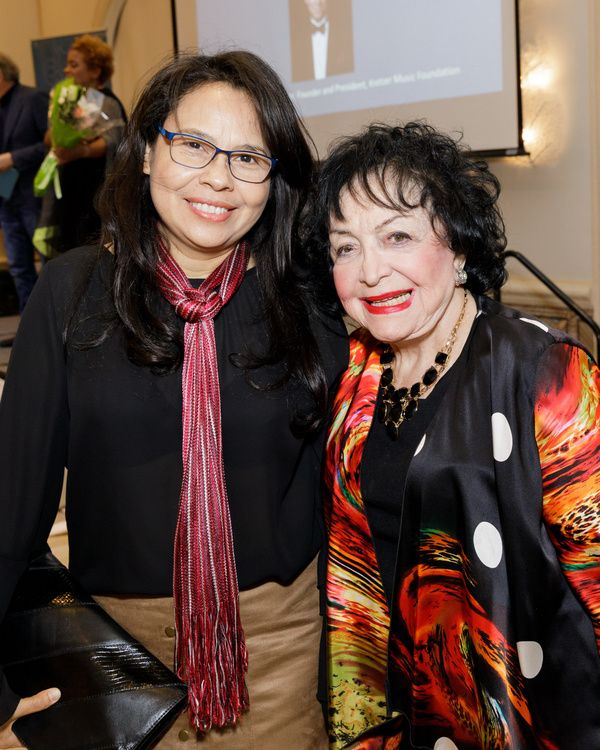 Sindy Galdame, Dina Baker Photo