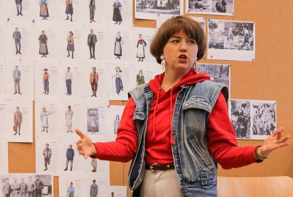 Ásta Bennie Hostetter Photo