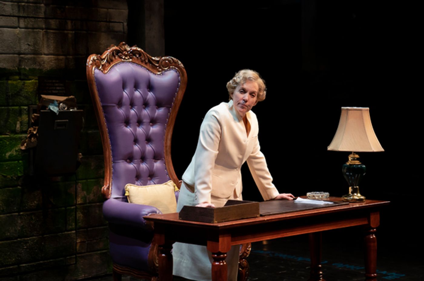 Photo Flash:  HER HONOR JANE BYRNE at Lookingglass Theatre Company  Image