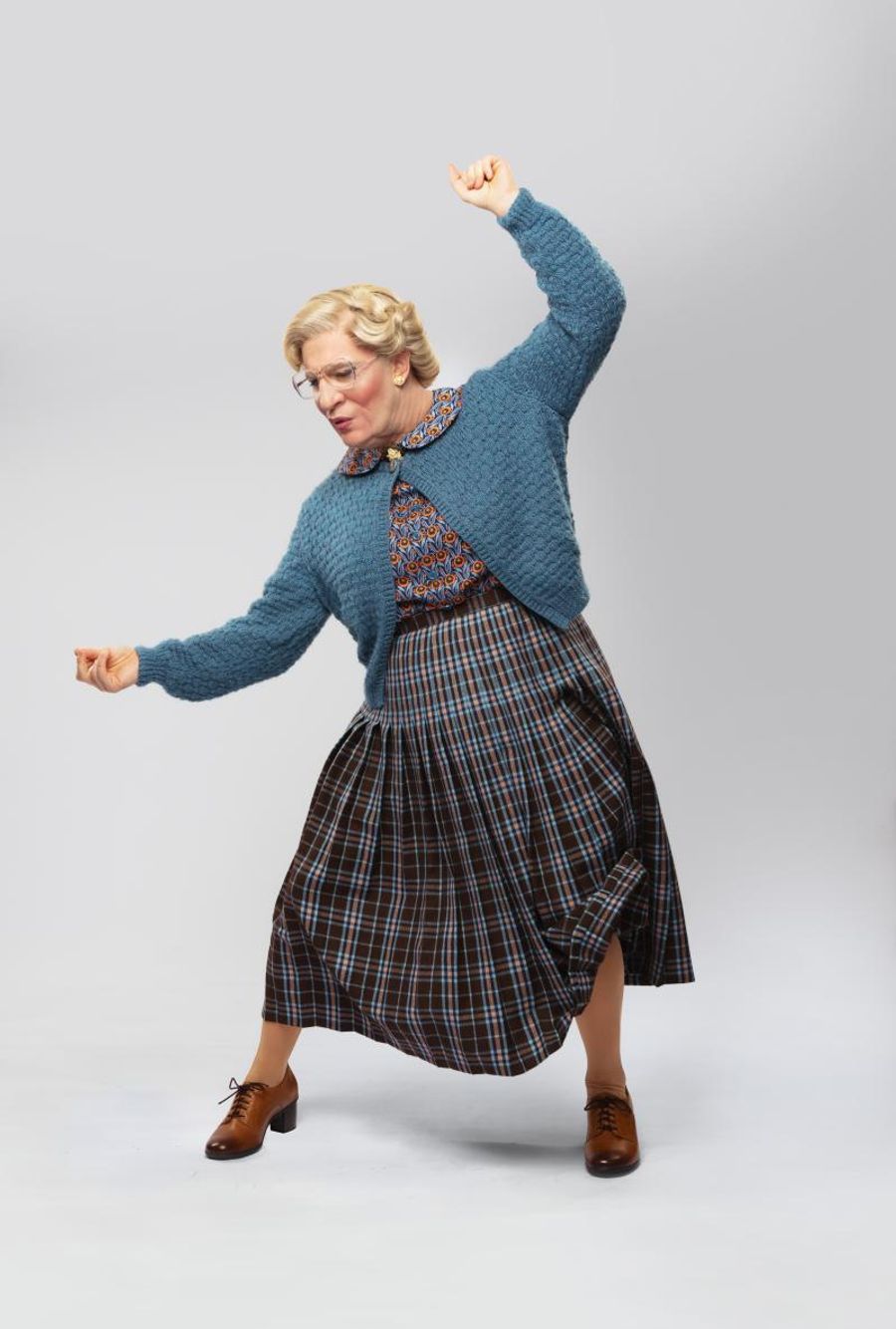 Photo Flash: First Look at Rob McClure in Full Costume for MRS. DOUBTFIRE on Broadway! Image