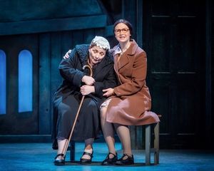 Lynn Francis and Lucy Dixon @ BroadwayWorld Lynn Francis and Lucy Dixon Photo