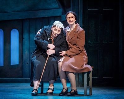 Lynn Francis and Lucy Dixon Photo