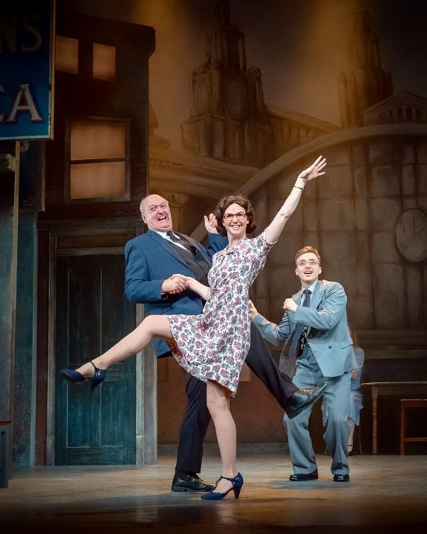 Photo Flash: First Look at Production Shots of the UK Tour Of BY THE WATERS OF LIVERPOOL Photo Flash: First Look at Production Shots of the UK Tour Of BY THE WATERS OF LIVERPOOL Image