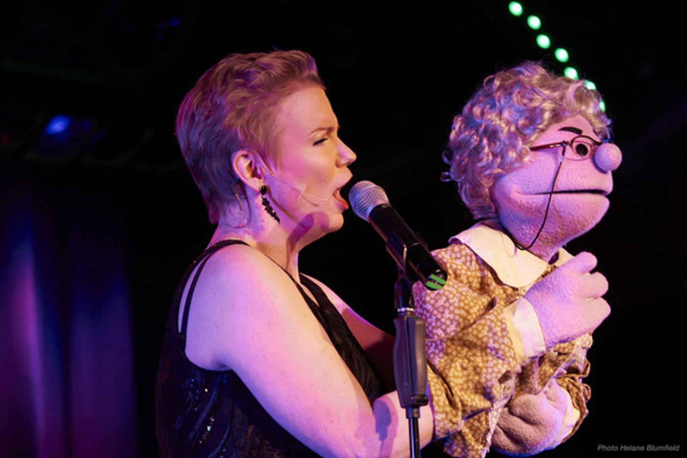 Photo Flash: Jennifer Barnhart At The Laurie Beechman  Image