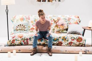 Samantha Blain @ BroadwayWorld Samantha Blain Photo