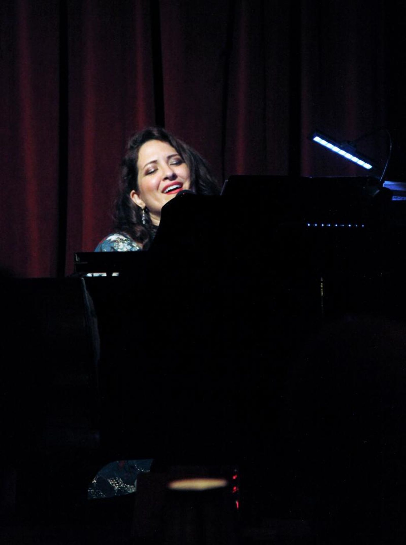 Review: NICOLE ZURAITIS Is a Wonder Woman at The Beach Cafe  Image