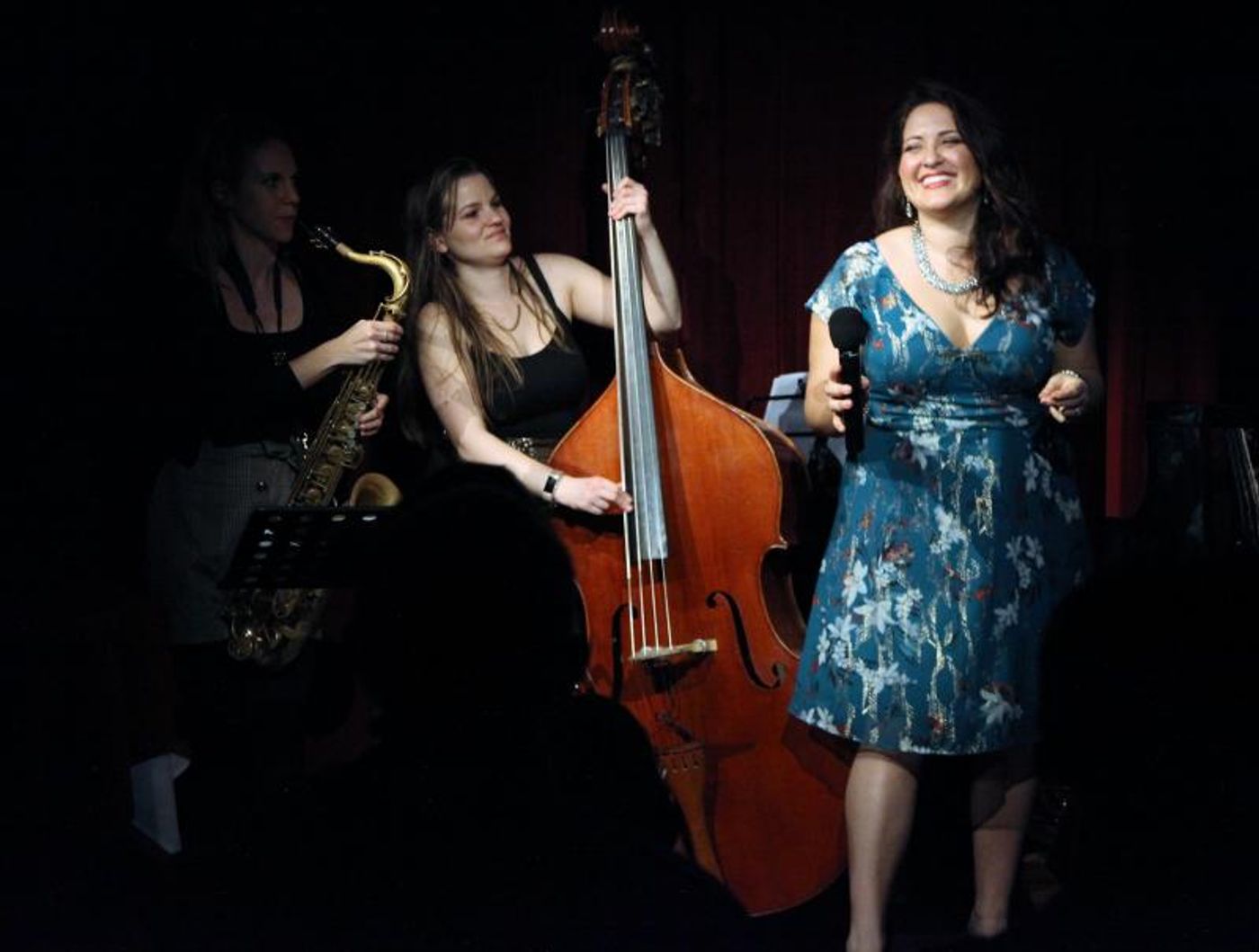 Review: NICOLE ZURAITIS Is a Wonder Woman at The Beach Cafe  Image