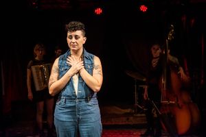 Emilie Modaff, Melanie Vitaterna, Chris Farrell, Jr., Abigail Cline and Lucas Looch Johnson @ BroadwayWorld Emilie Modaff, Melanie Vitaterna, Chris Farrell, Jr., Abigail Cline and Lucas Looch J Photo