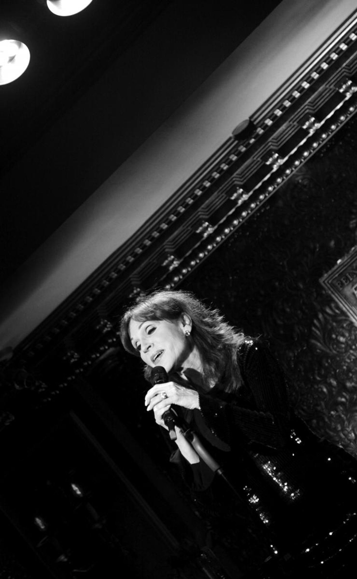 Review: MARILU HENNER Makes Memories at 54 Below Review: MARILU HENNER Makes Memories at 54 Below Image
