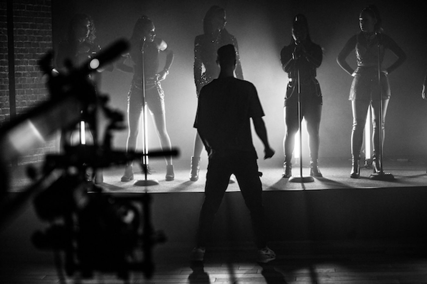 TV: Bow Down Before This Royally Amazing Drama Student SIX Performance!  Image