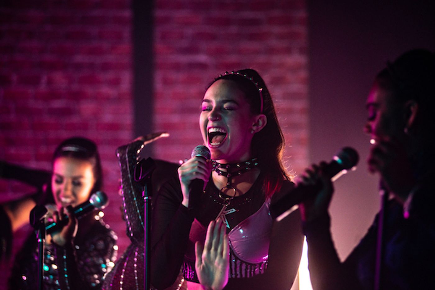 TV: Bow Down Before This Royally Amazing Drama Student SIX Performance!  Image