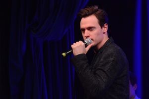 Erich Bergen Photo