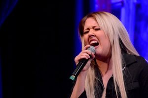 Chloe Lowery @ BroadwayWorld Chloe Lowery Photo