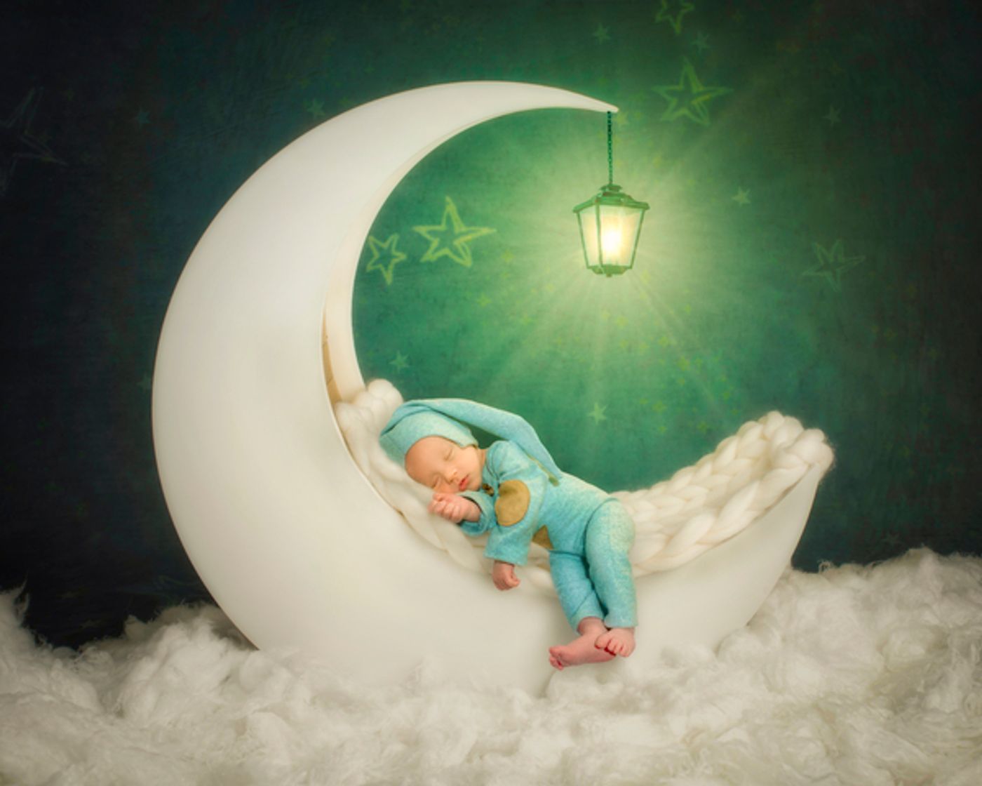 Photo Flash: ALADDIN Cast Member Gets Creative with Fantasy Photos of His Son!  Image