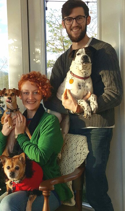 BWW Backstage Pets: SARA TOLSON and her dogs Phoebe, Hazel, and Pepper  Image