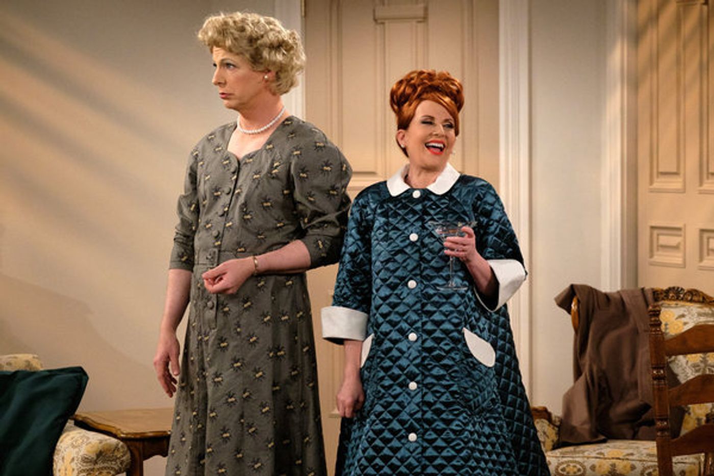 Photo Flash: WILL & GRACE Loves Lucy! See New Photos From the Set  Image