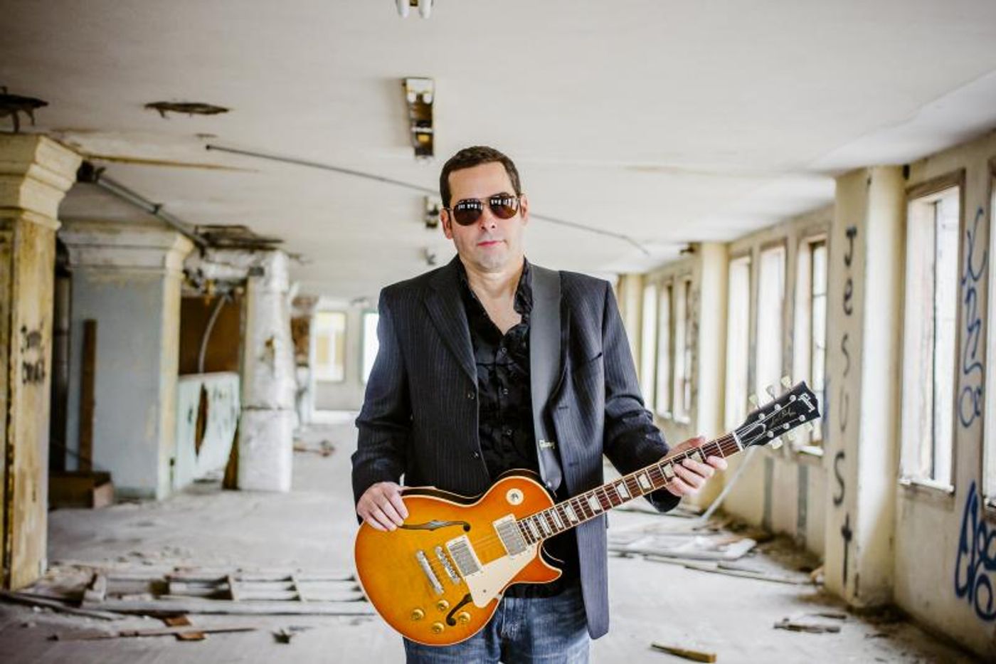 Interview: Albert Castiglia Releases Live Album, 'Wild and Free'  Image