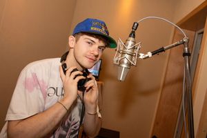 Colton Ryan @ BroadwayWorld Colton Ryan Photo