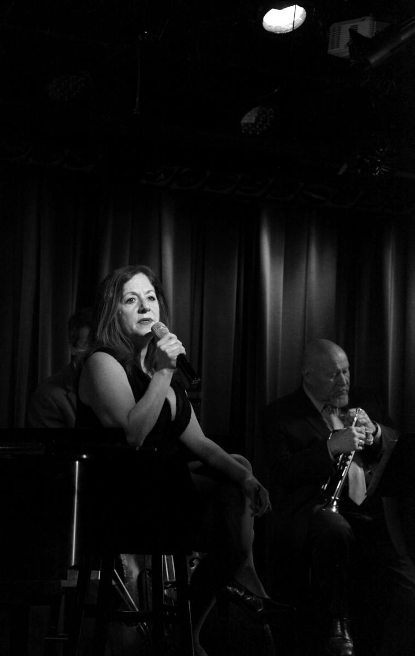 Review: Jennifer And Her Quartet Are Definitely Well Paced At The Laurie Beechman Theatre  Image