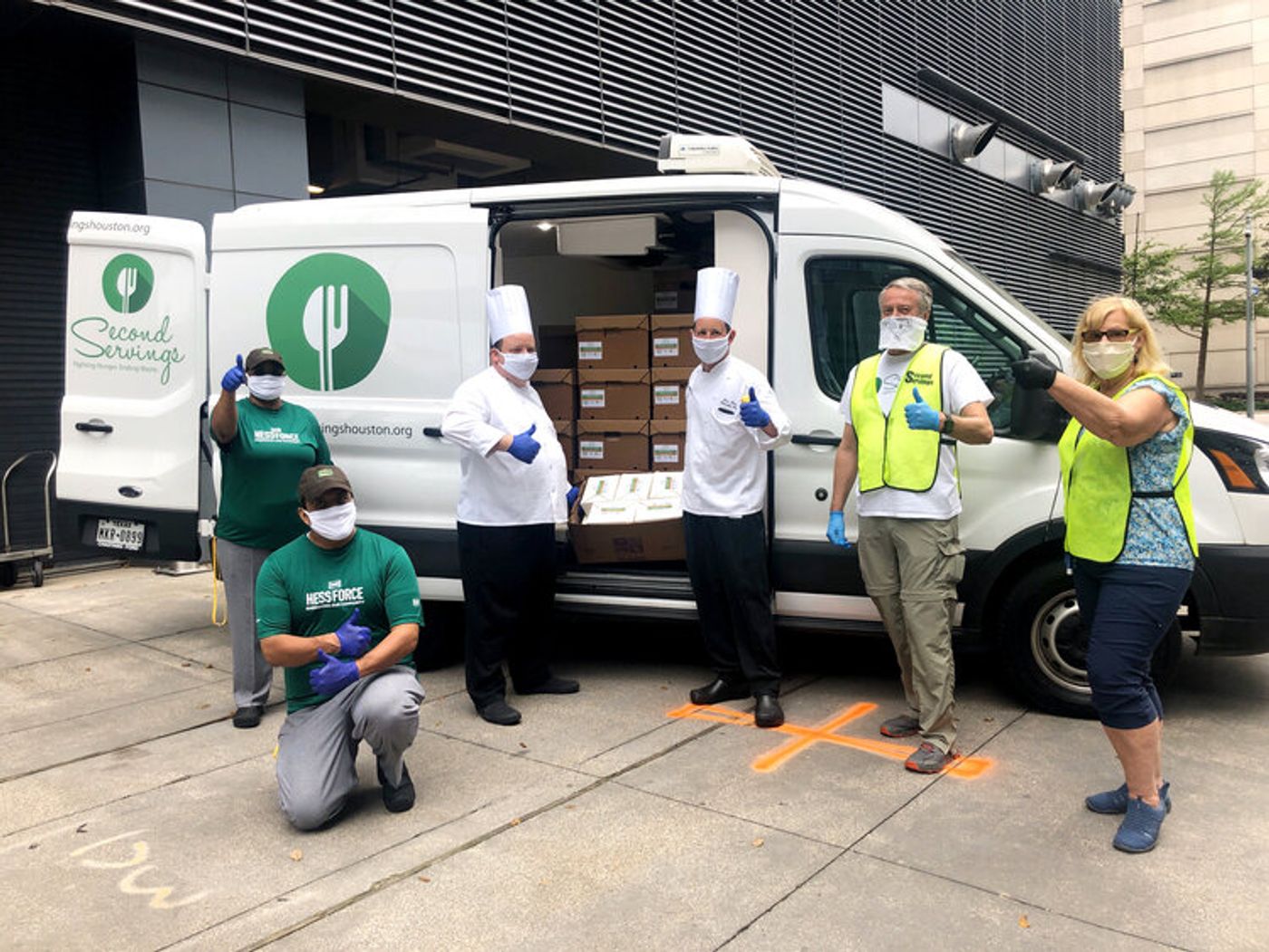 Feature: Second Servings' 'Dinner's On Us' Invites Houston Theatre Community to the Table  Image