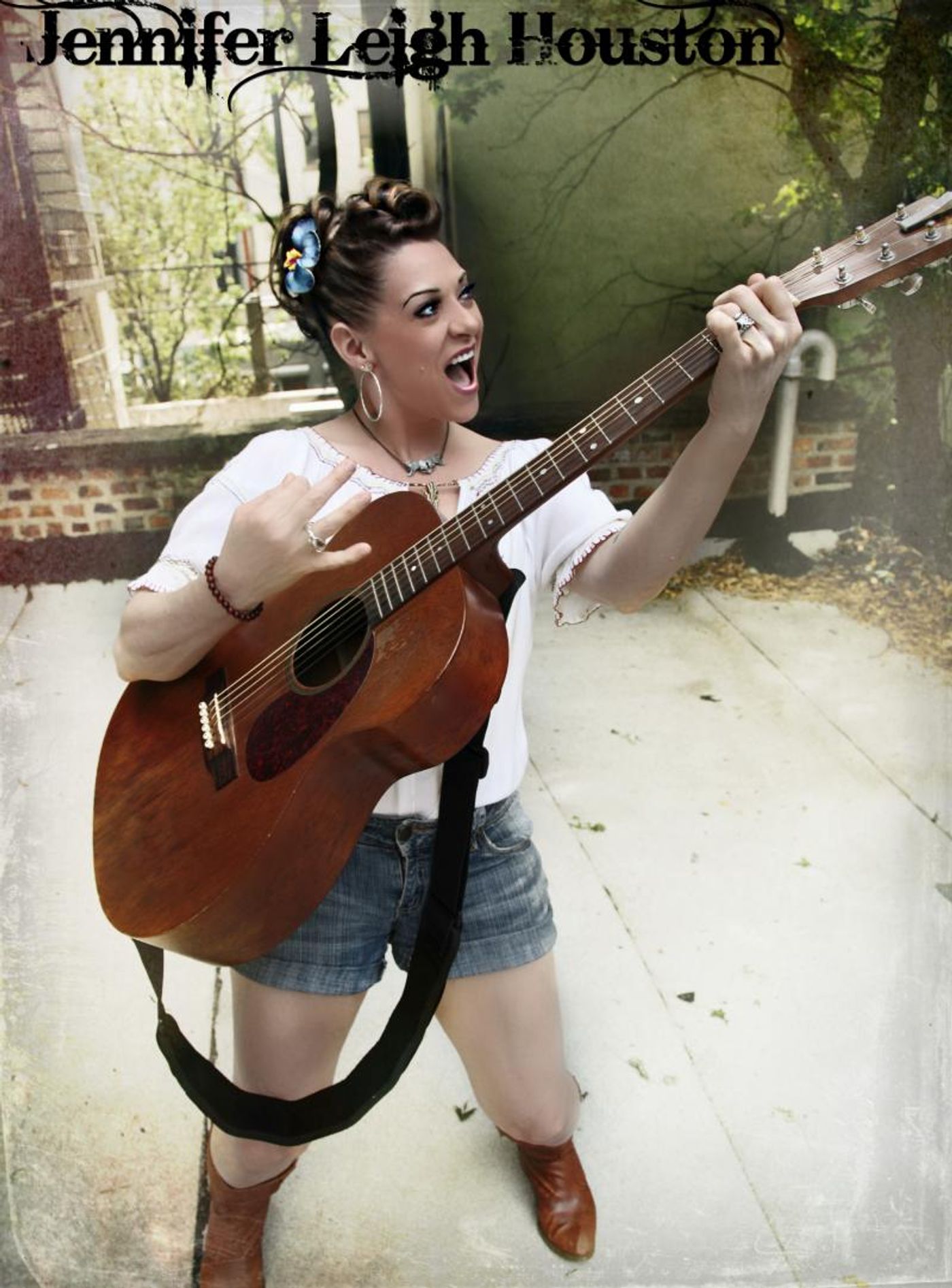 Interview: At Home With Jen Houston  Image