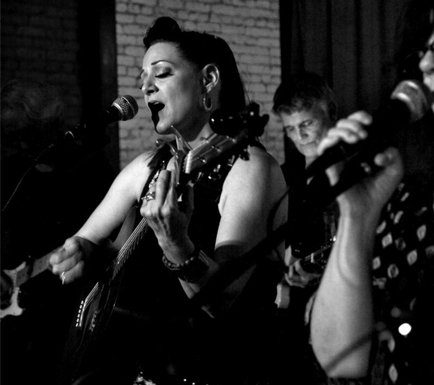 Interview: At Home With Jen Houston  Image