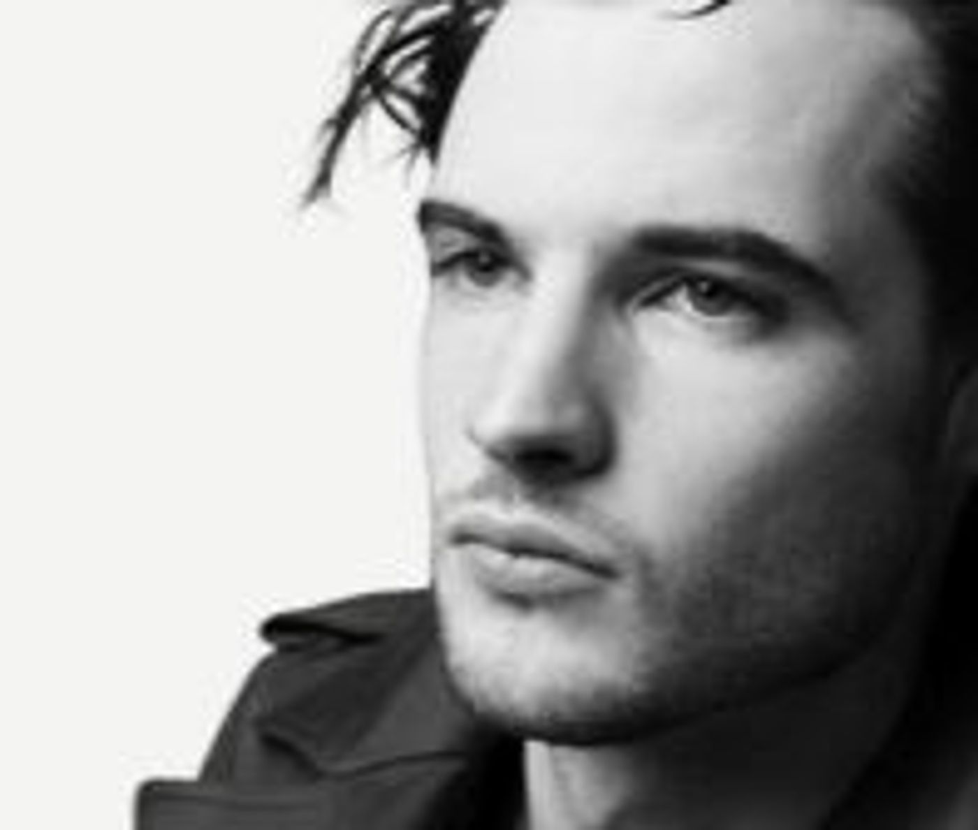 Review:  Jake Gyllenhaal and Tom Sturridge Revisit Their Broadway Success in Audible's Recording of SEA WALL/A LIFE  Image