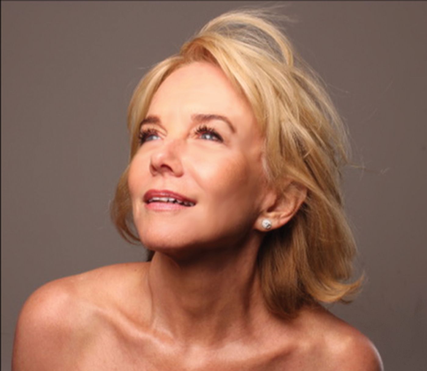 Interview: At Home With Linda Purl On Mother's Day  Image