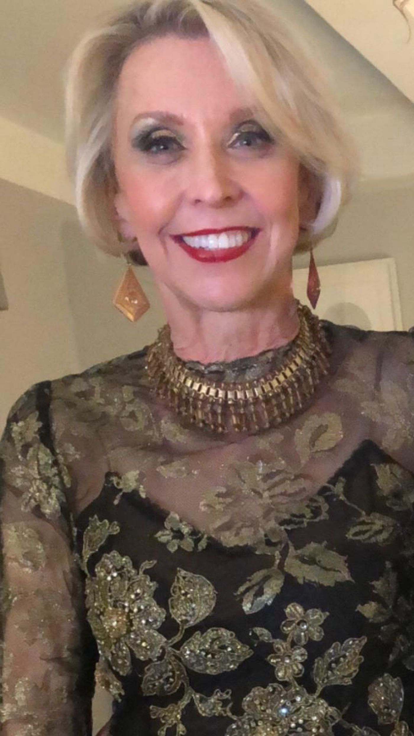 Interview: At Home With Julie Halston Discussing Her New Show VIRTUAL HALSTON  Image