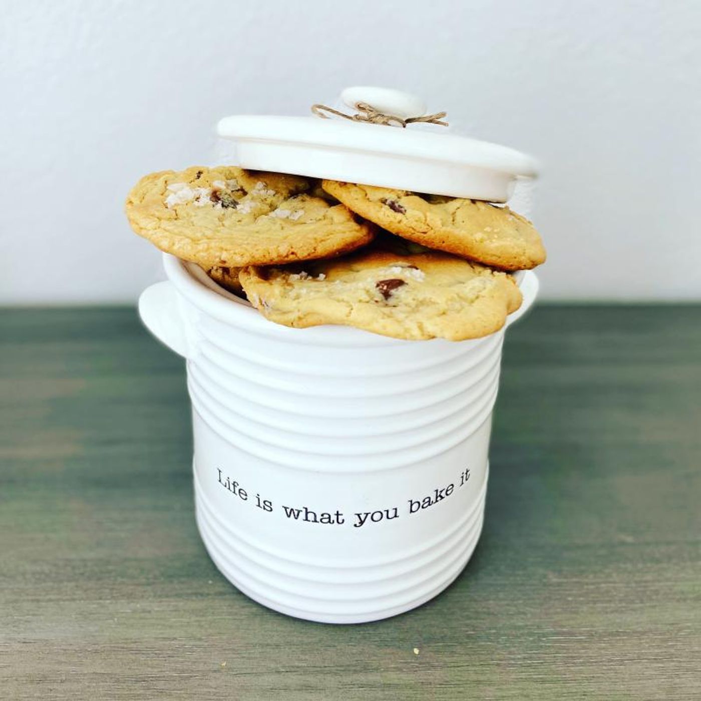 Feature: Isolating Singing Actresses Find Inspiration And Joy In Baking And Form the Quarantine Dessert Company  Image